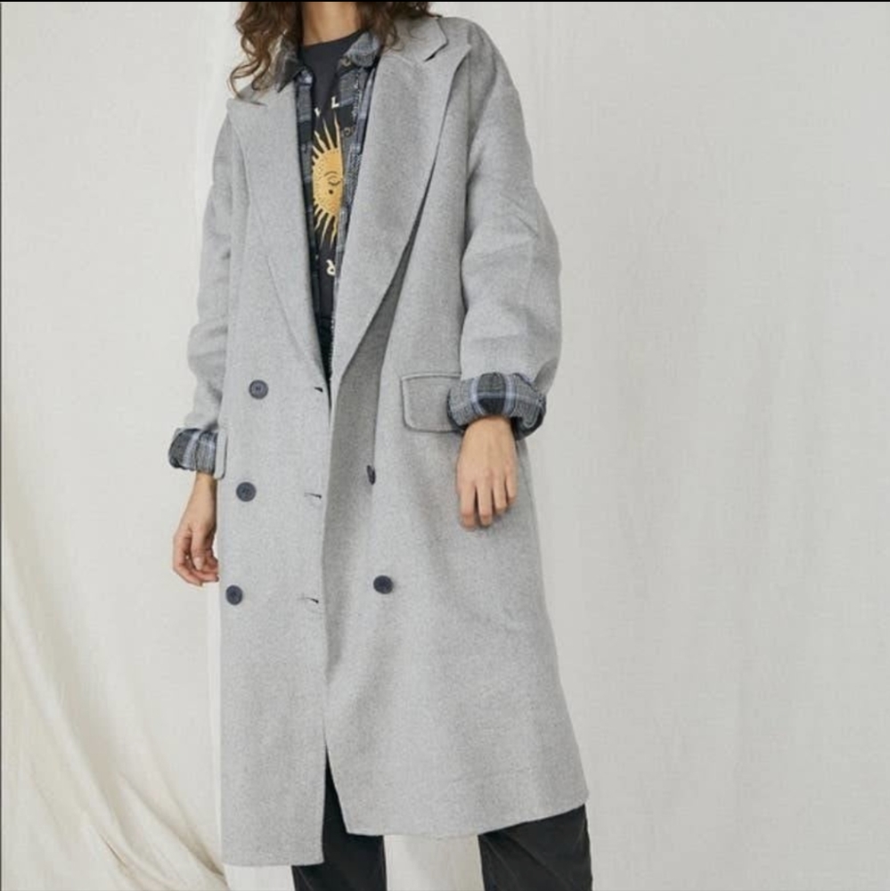 Free people  wool 🦙 coat. Size Medium. Grey Treach coat